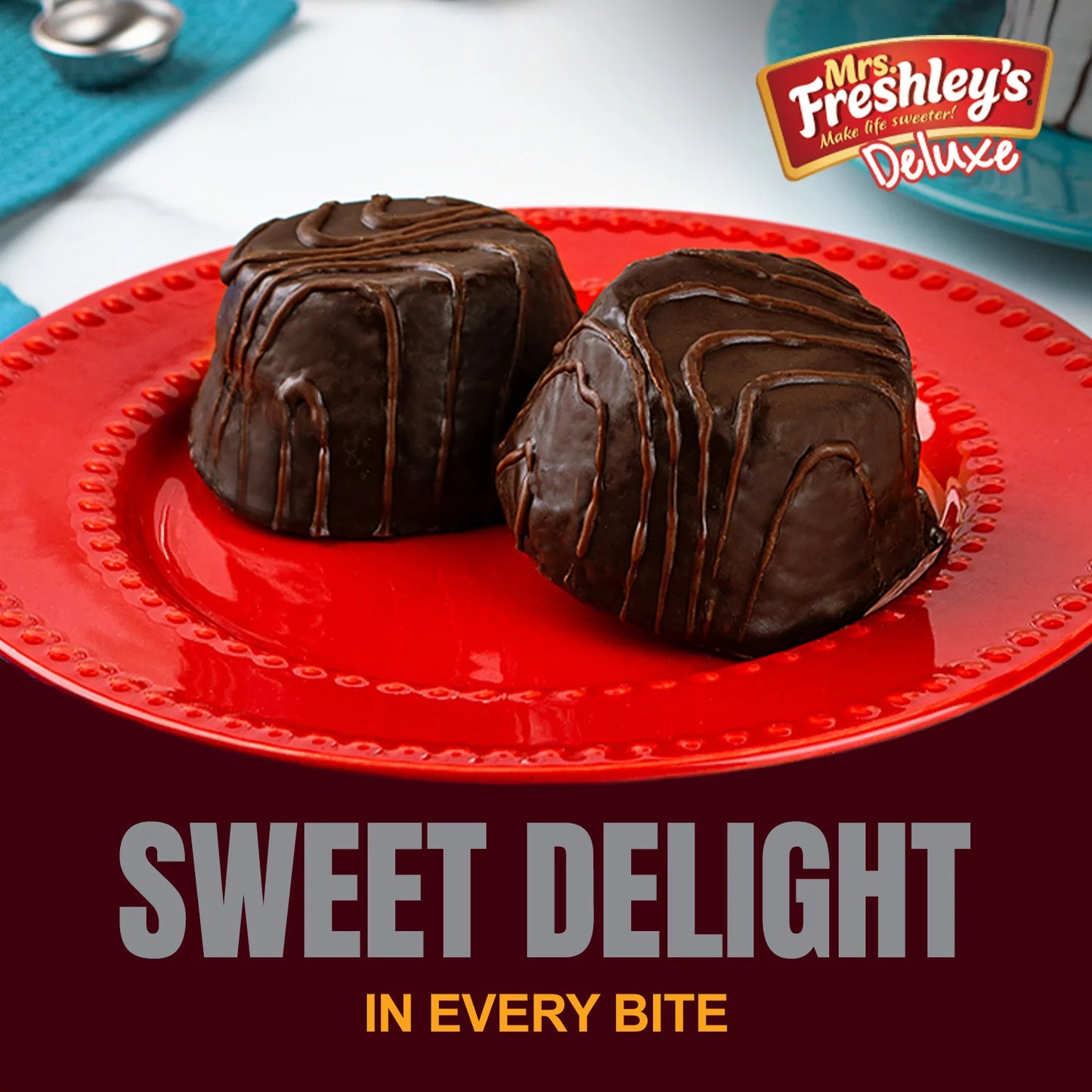 Mrs. Freshley's Deluxe Hershey's Triple Chocolate Cakes, 3.5oz (8 Pack)